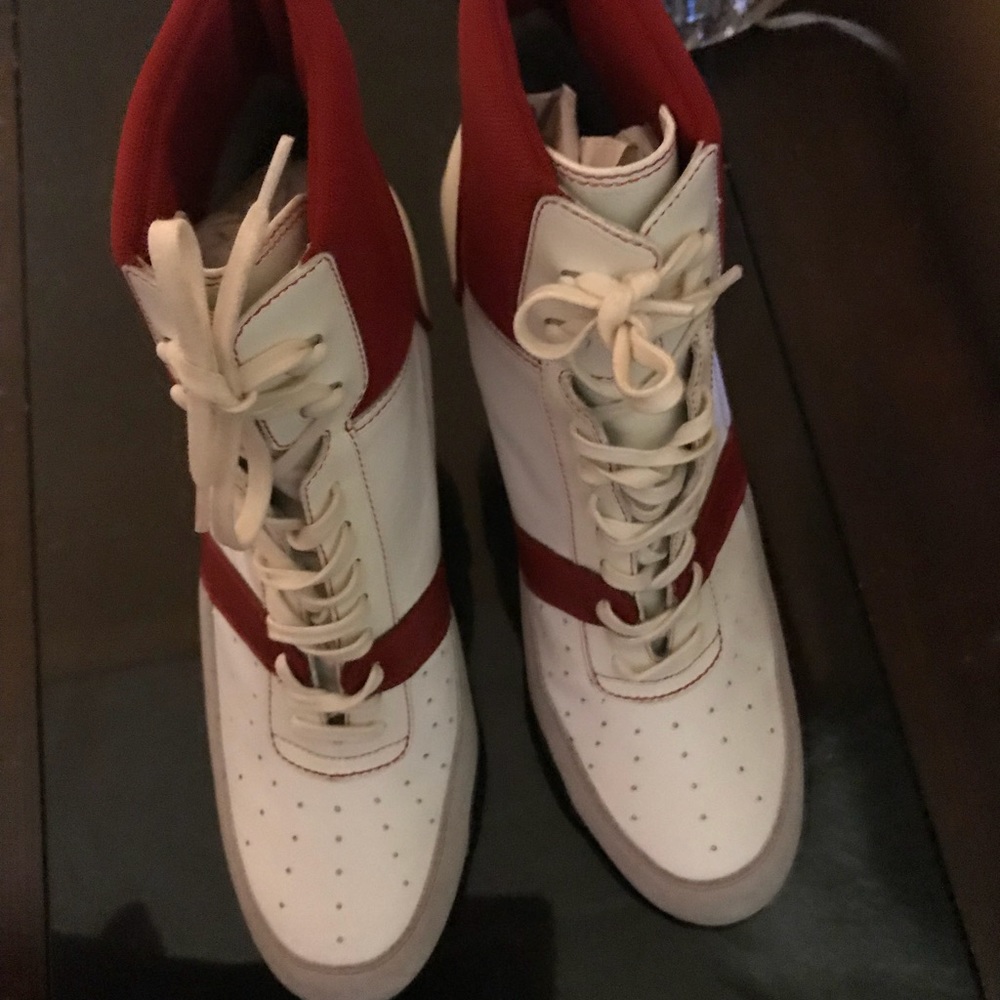 Shoes - Picture 3 of 3